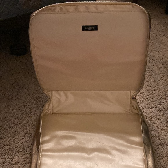 ⭐️Lancome overnight cosmetic bag - Picture 3 of 9